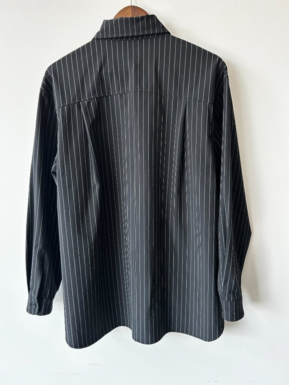 ALO Pinstripe Boxer Short + Button Down Long Sleeve Set - Like New - Size: Small - Picture 7 of 10
